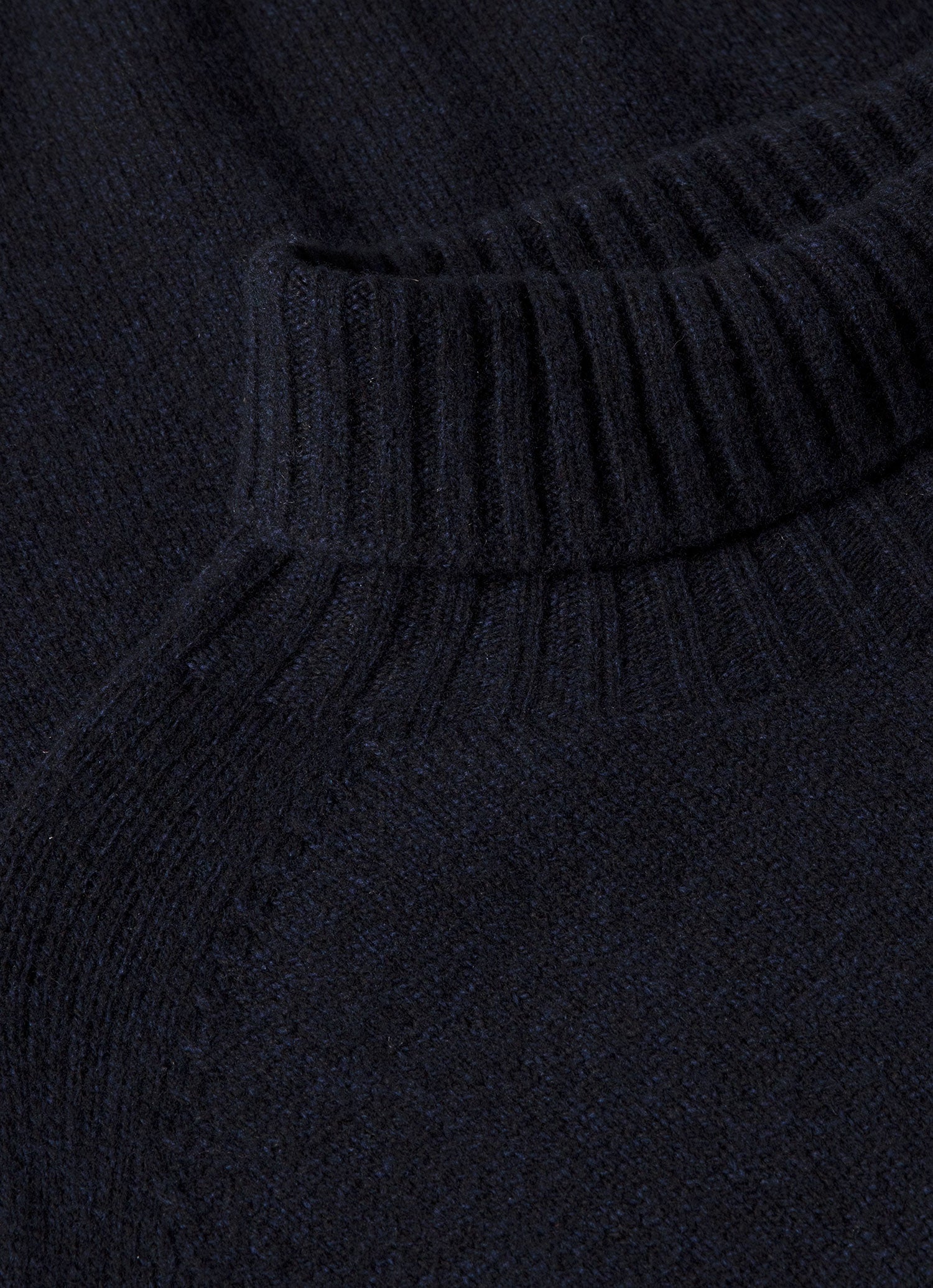 Men's Lambswool Roll Neck in Dark Navy Mouline - Image 4
