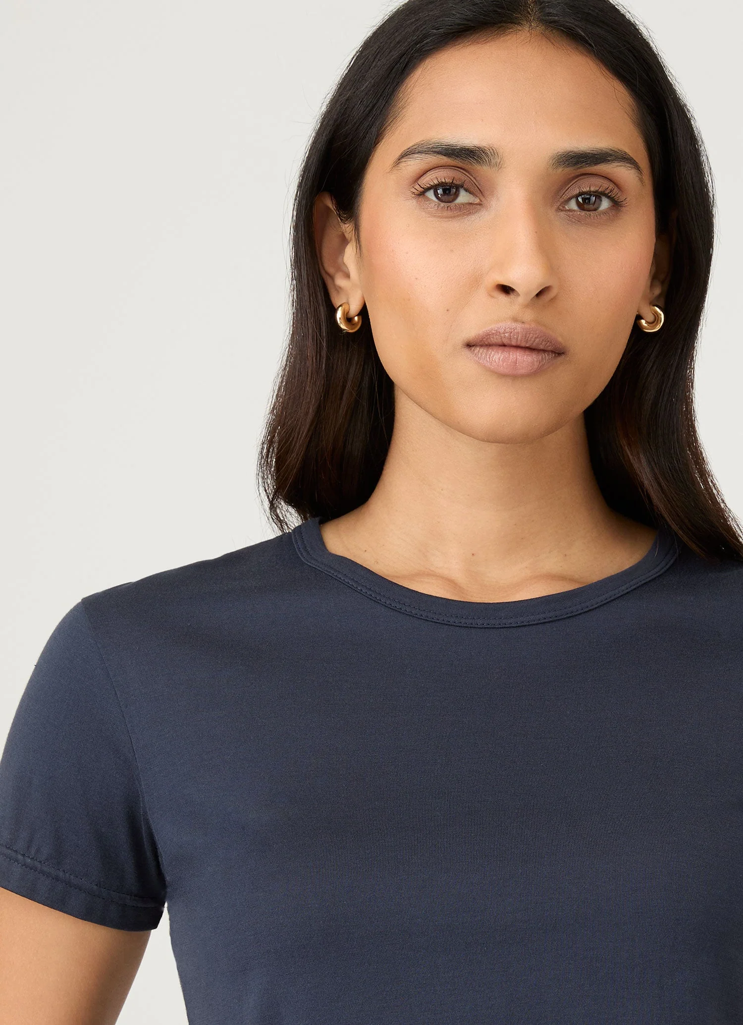 Women's Classic T-shirt in Navy - Image 4